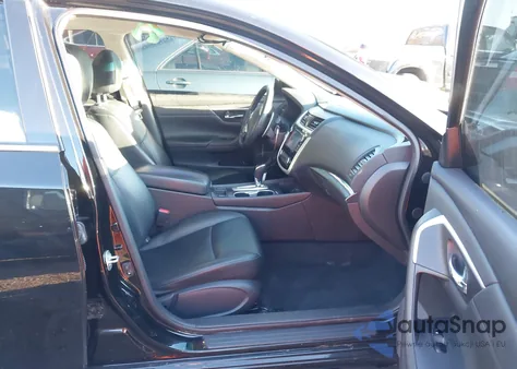 2018 Nissan Altima 2.5 Sr из США, поврежденный, VIN 1N4AL3APXJC223340